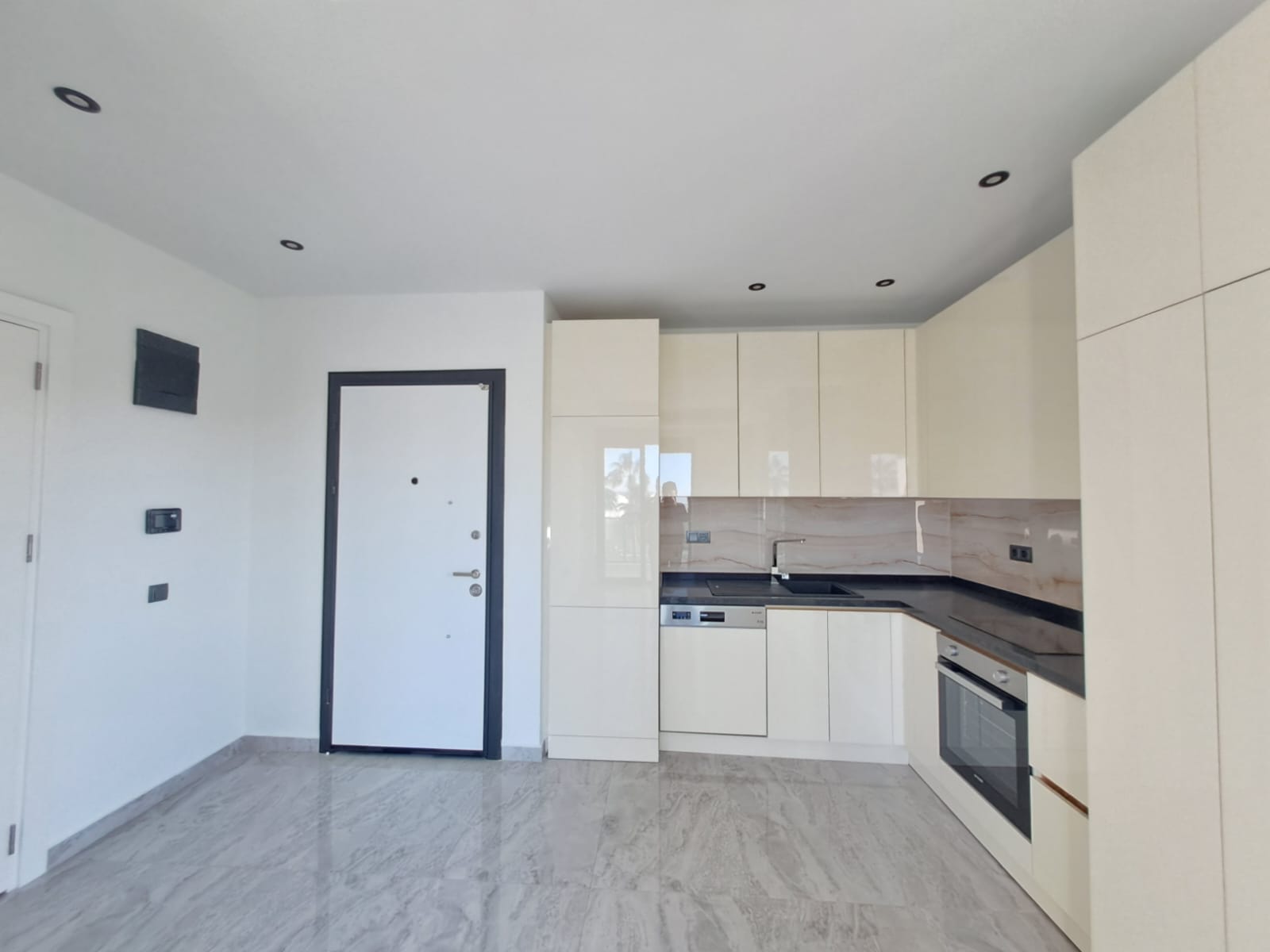 Продажа квартиры в районе Демирташ, Аланья, Турция № 3148 - фото 4